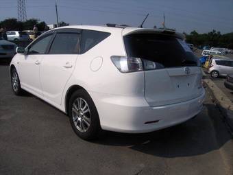 2006 Toyota Caldina Photos