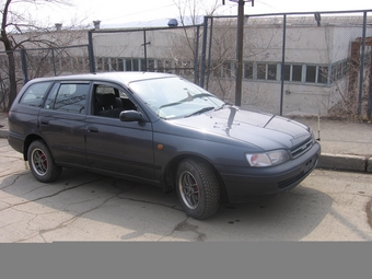 1998 Toyota Caldina Van