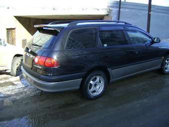 1998 Toyota Caldina Van