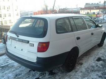 1999 Toyota Caldina Van Photos