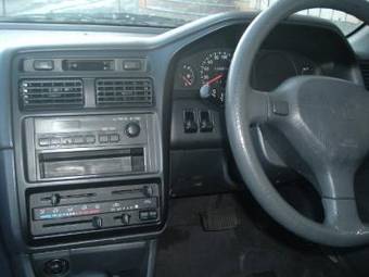 1999 Toyota Caldina Van Photos