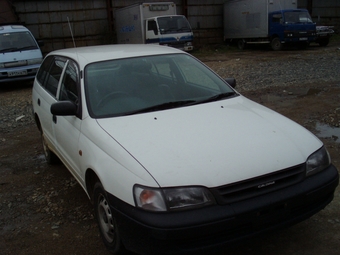 2000 Toyota Caldina Van