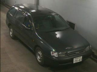 2000 Toyota Caldina Van