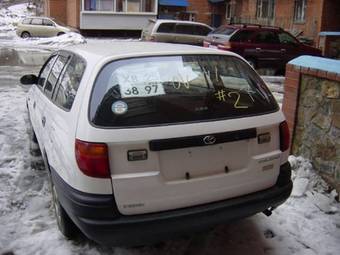 2000 Caldina Van