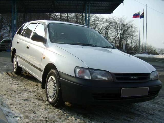 2000 Toyota Caldina Van