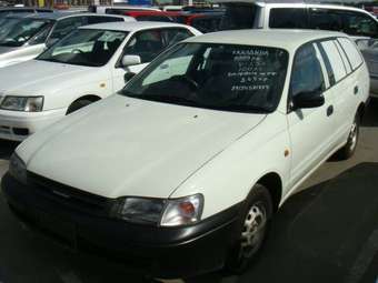 2000 Toyota Caldina Van