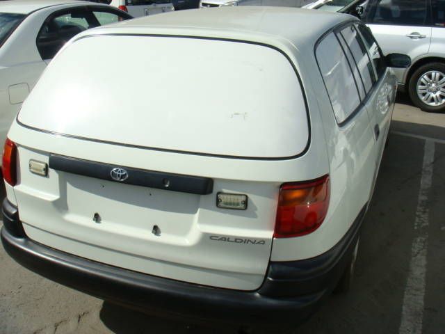 2000 Toyota Caldina Van