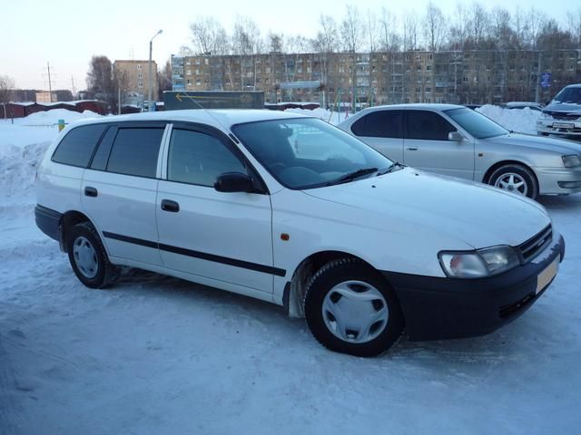 2001 Toyota Caldina Van