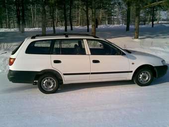 2001 Toyota Caldina Van