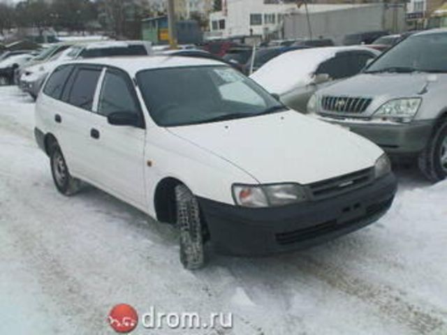 2001 Toyota Caldina Van