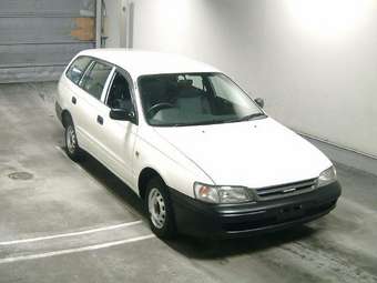 2002 Toyota Caldina Van Photos