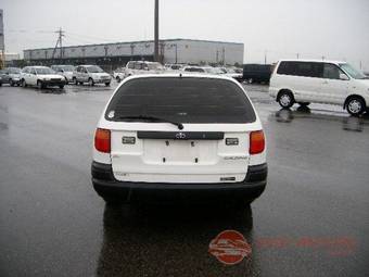 2002 Toyota Caldina Van Images