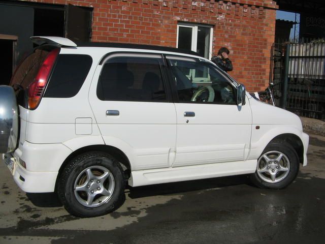 1999 Toyota Cami