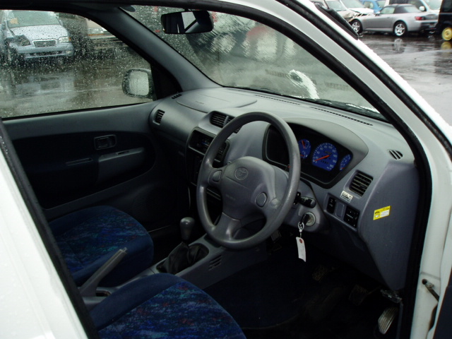 1999 Toyota Cami Pictures