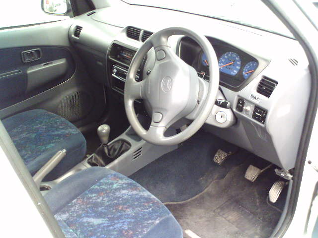 1999 Toyota Cami Pictures