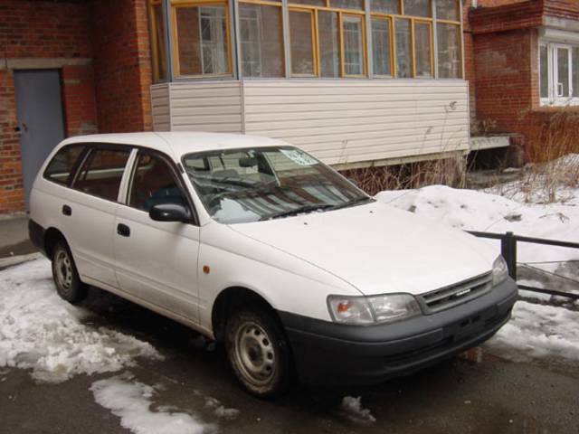 2000 Toyota Cami