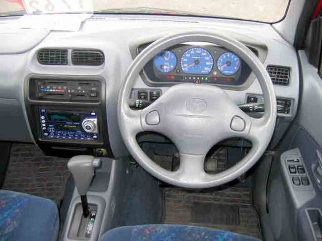 2000 Toyota Cami