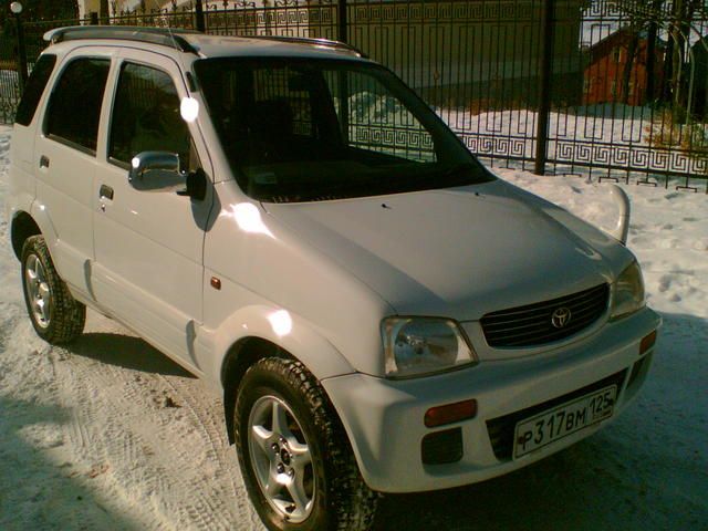 2000 Toyota Cami