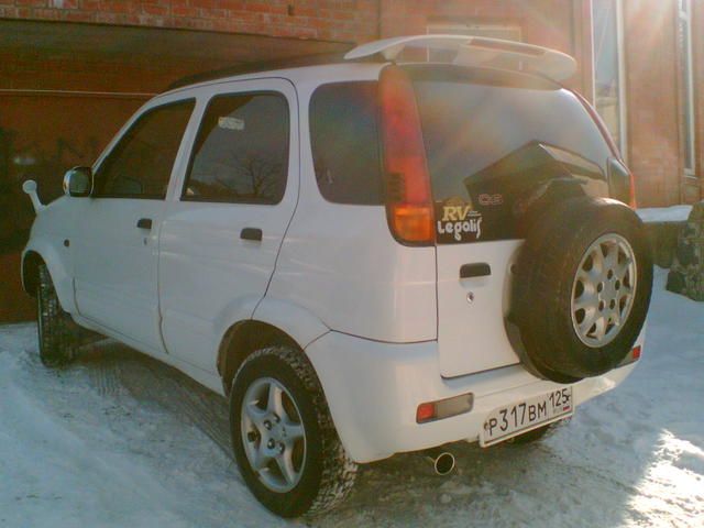 2000 Toyota Cami