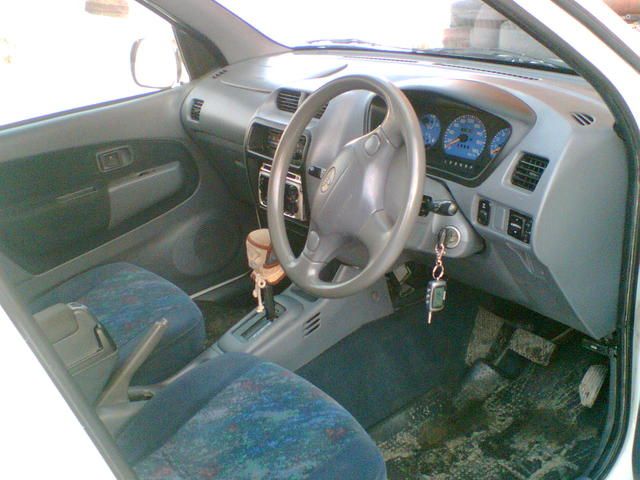 2000 Toyota Cami
