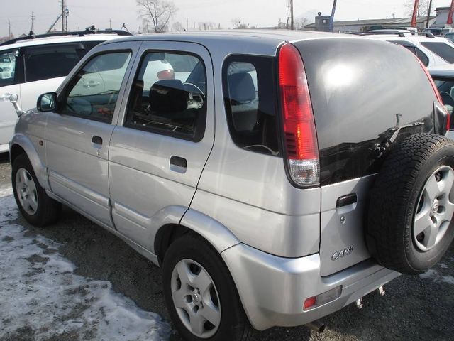 2000 Toyota Cami