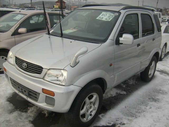 2000 Toyota Cami