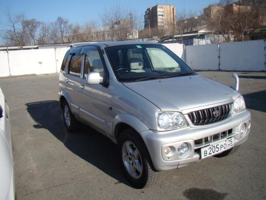 2000 Toyota Cami