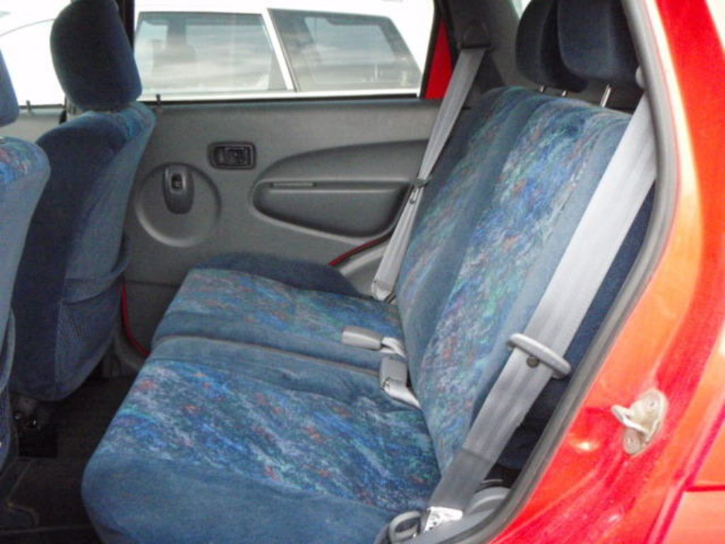 2000 Toyota Cami