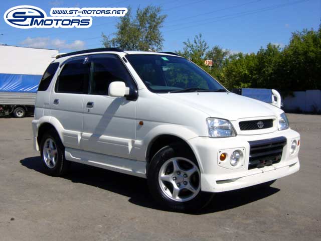 2000 Toyota Cami Photos