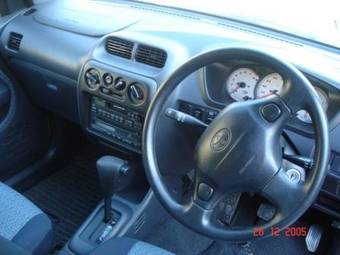 2000 Toyota Cami Pictures
