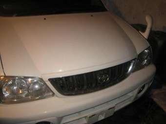 2000 Toyota Cami Pictures
