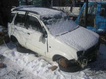 2000 Toyota Cami Photos