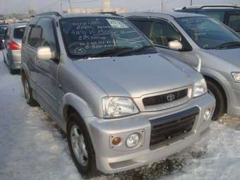 2000 Toyota Cami Pictures