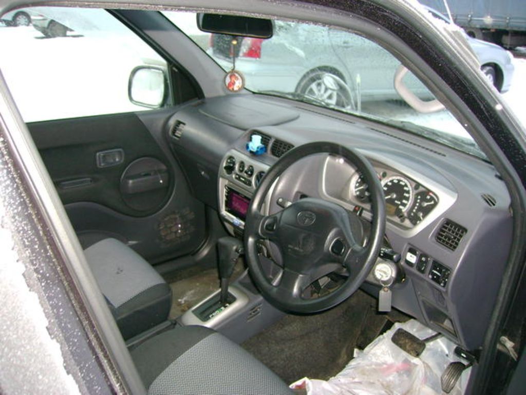 2001 Toyota Cami