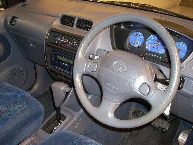 2001 Toyota Cami