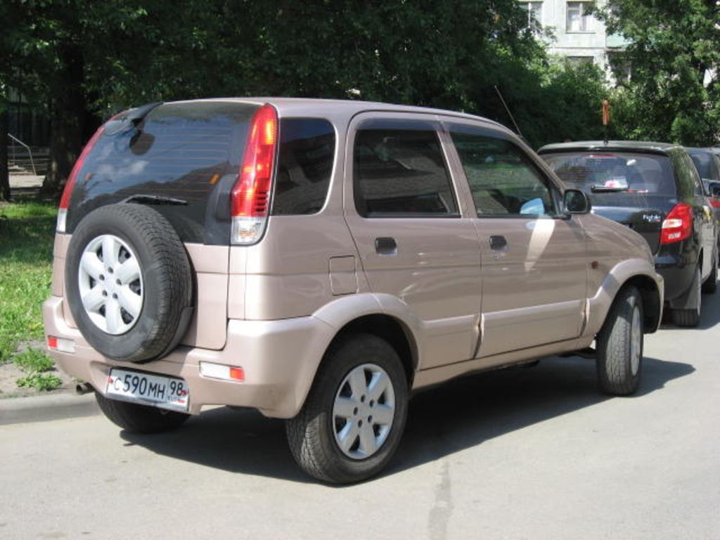 2001 Toyota Cami