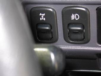 2001 Toyota Cami Pictures