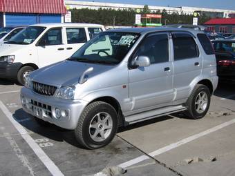 2001 Toyota Cami Photos