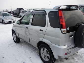 2001 Toyota Cami Pictures