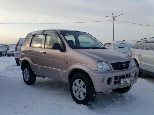 2001 Toyota Cami