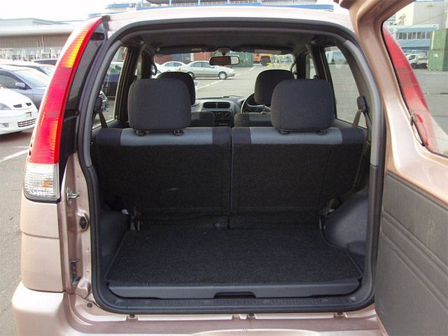 2002 Toyota Cami