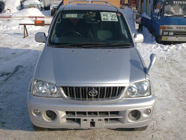 2002 Toyota Cami