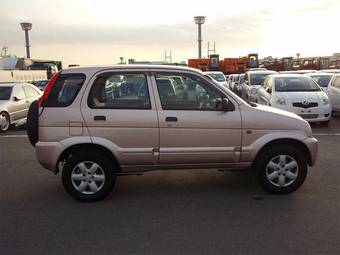 2002 Toyota Cami Pictures