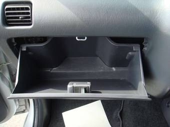 2002 Toyota Cami Pictures