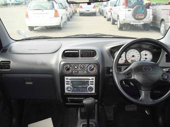 2002 Toyota Cami Pictures