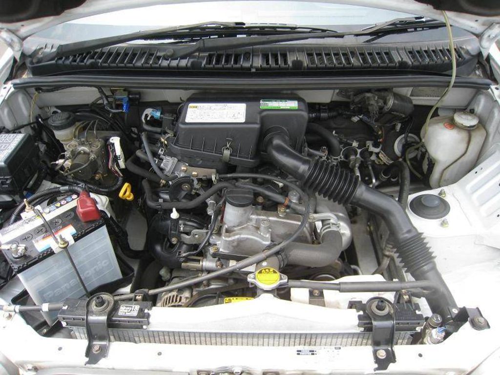 2004 Toyota Cami