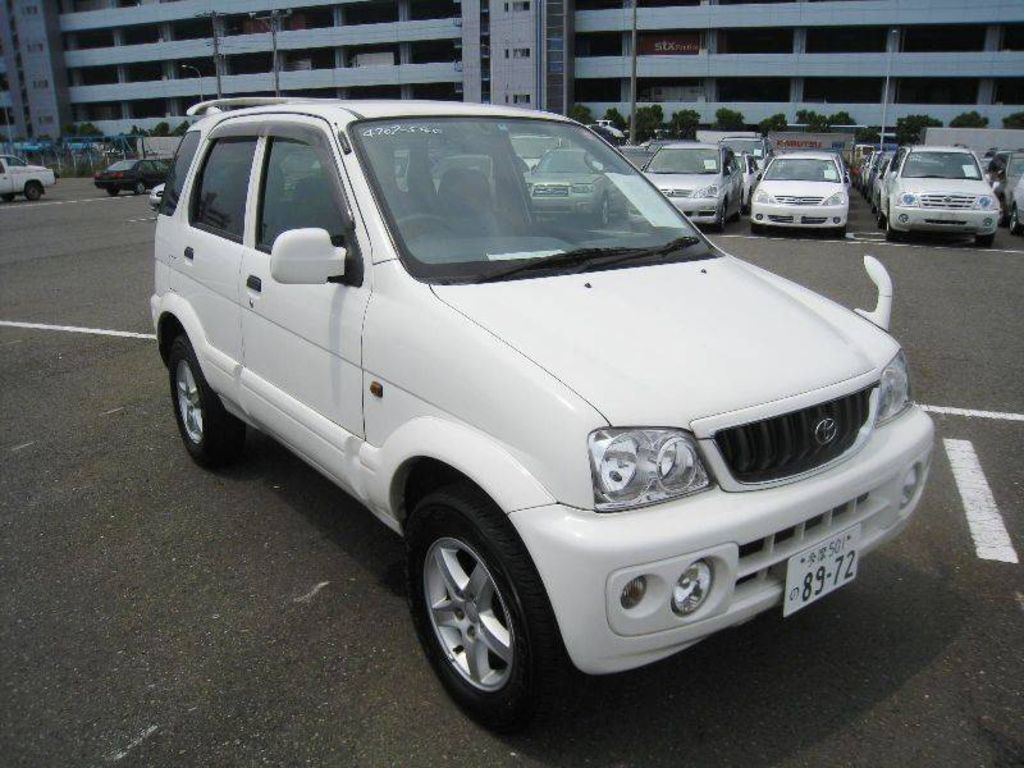 2004 Toyota Cami