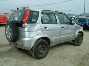 2004 Toyota Cami Images