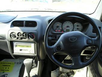 2004 Toyota Cami Wallpapers