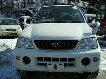 2004 Toyota Cami Images